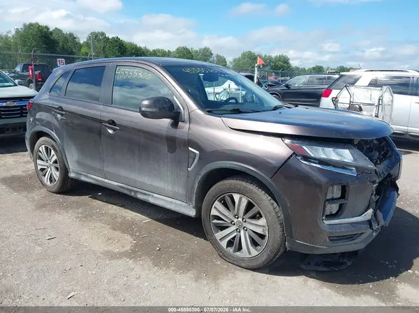 JA4ARUAU8MU017754 2021 MITSUBISHI OUTLANDER - Image 1