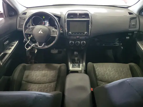 JA4ARUAU8MU019780 2021 MITSUBISHI OUTLANDER - Image 8
