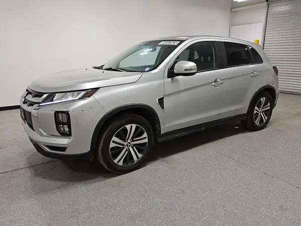JA4ARUAU8MU022744 2021 MITSUBISHI OUTLANDER - Image 1