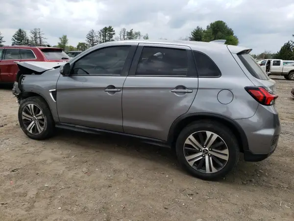 JA4ARUAU8MU023828 2021 MITSUBISHI OUTLANDER - Image 2