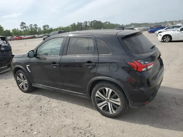 JA4ARUAU8MU029628 2021 MITSUBISHI OUTLANDER - Image 2