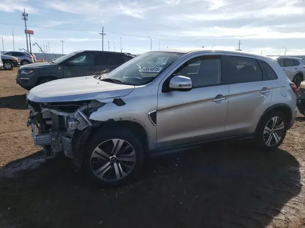 JA4ARUAU8NU014354 2022 MITSUBISHI OUTLANDER - Image 1