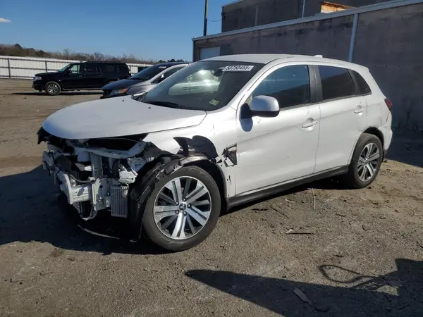 JA4ARUAU8RU012450 2024 MITSUBISHI OUTLANDER - Image 1