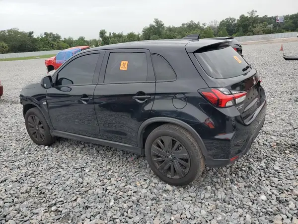 JA4ARUAU8RU019396 2024 MITSUBISHI OUTLANDER - Image 2