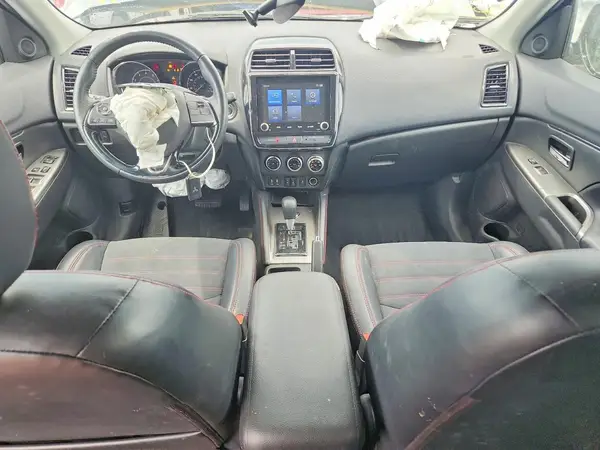 JA4ARUAU9NU007770 2022 MITSUBISHI OUTLANDER - Image 8