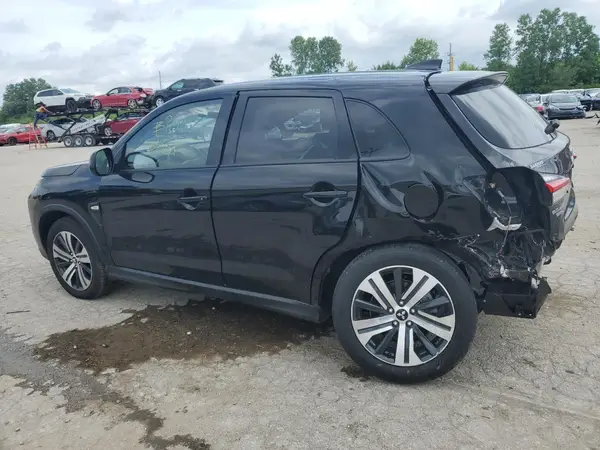 JA4ARUAU9PU007898 2023 MITSUBISHI OUTLANDER - Image 2