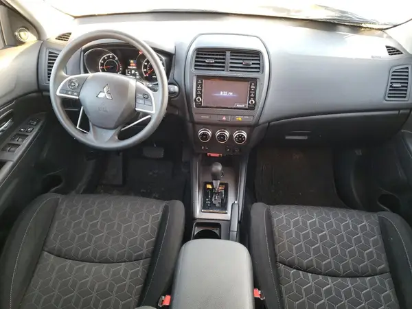 JA4ARUAU9RU005166 2024 MITSUBISHI OUTLANDER - Image 8