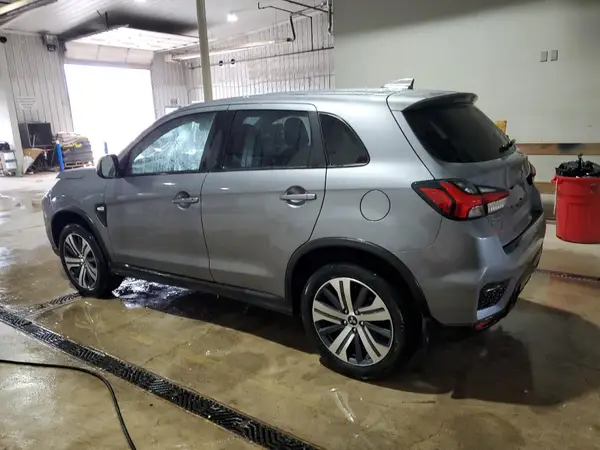 JA4ARUAU9RU006074 2024 MITSUBISHI OUTLANDER - Image 2