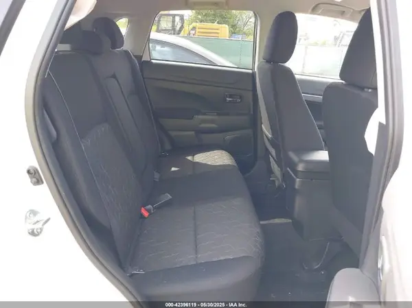 JA4ARUAU9RU016345 2024 MITSUBISHI OUTLANDER - Image 8