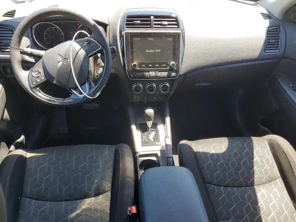 JA4ARUAU9SU007781 2025 MITSUBISHI OUTLANDER - Image 8