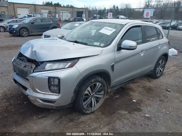 JA4ARUAUXMU017447 2021 MITSUBISHI OUTLANDER - Image 2