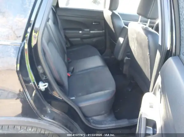 JA4ARUAUXNU007857 2022 MITSUBISHI OUTLANDER - Image 8