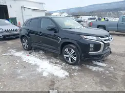 JA4ARUAUXNU015733 2022 MITSUBISHI OUTLANDER