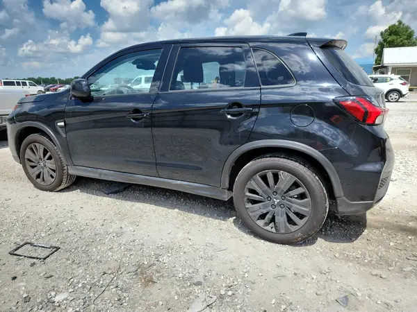 JA4ARUAUXNU024478 2022 MITSUBISHI OUTLANDER - Image 2