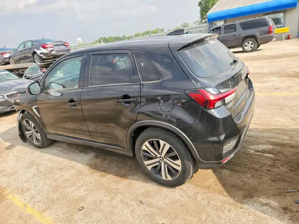 JA4ARUAUXPU010597 2023 MITSUBISHI OUTLANDER - Image 2