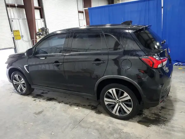 JA4ARUAUXRU001918 2024 MITSUBISHI OUTLANDER - Image 2