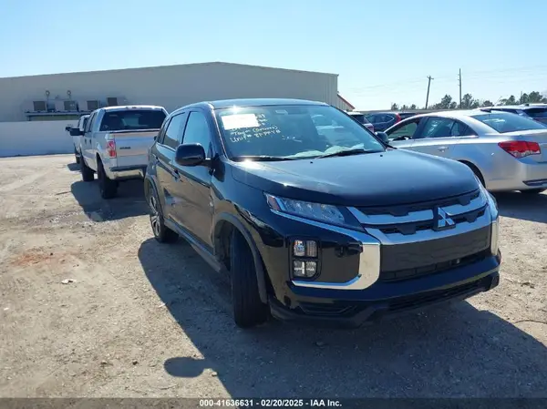 JA4ARUAUXRU009565 2024 MITSUBISHI OUTLANDER - Image 1