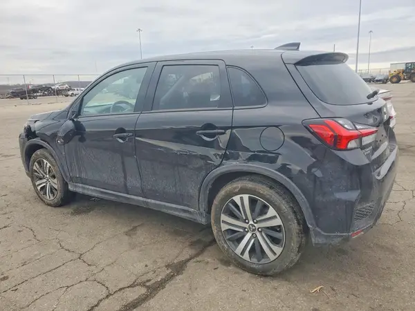 JA4ARUAUXRU016841 2024 MITSUBISHI OUTLANDER - Image 2