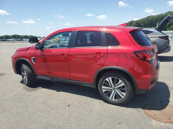JA4ARUAUXSU000452 2025 MITSUBISHI OUTLANDER - Image 2