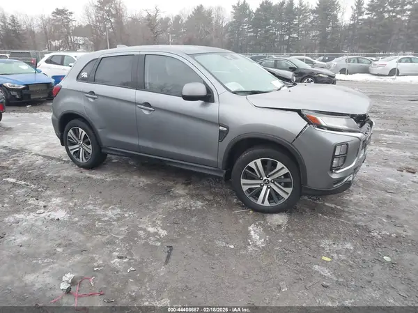 JA4ARUAUXSU001908 2025 MITSUBISHI OUTLANDER - Image 1