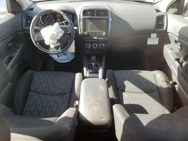 JA4ARUAUXSU006512 2025 MITSUBISHI OUTLANDER - Image 8