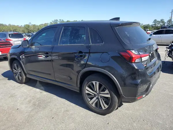 JA4ARUAUXSU014433 2025 MITSUBISHI OUTLANDER - Image 2