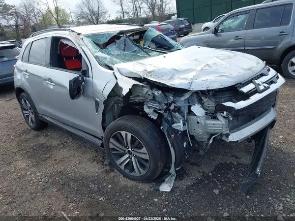 JA4ARVAWXRU011842 2024 MITSUBISHI OUTLANDER - Image 1