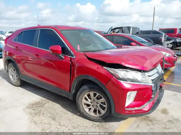 JA4AS3AA0JZ063825 2018 MITSUBISHI ECLIPSE CROSS - Image 1