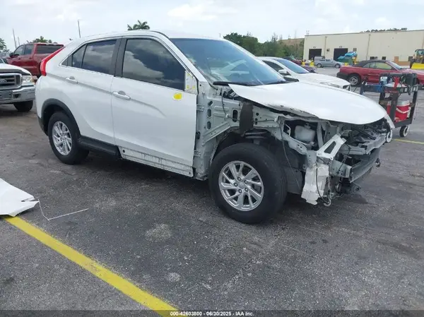 JA4AS3AA0KZ015033 2019 MITSUBISHI ECLIPSE CROSS - Image 1