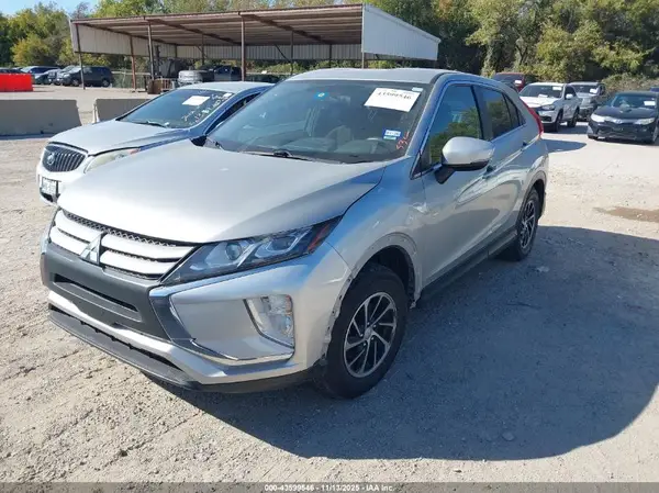 JA4AS3AA0LZ023151 2020 MITSUBISHI ECLIPSE CROSS - Image 2