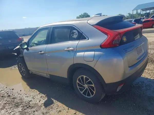 JA4AS3AA0LZ024123 2020 MITSUBISHI ECLIPSE CROSS - Image 2