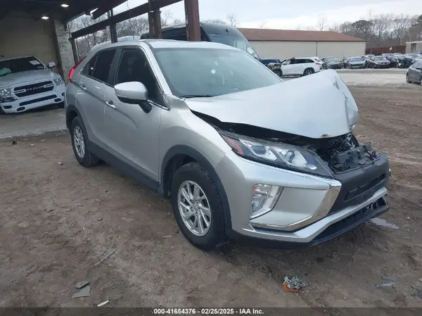 JA4AS3AA1JZ066717 2018 MITSUBISHI ECLIPSE CROSS - Image 1