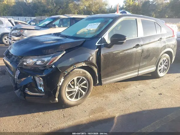 JA4AS3AA1LZ008982 2020 MITSUBISHI ECLIPSE CROSS - Image 2