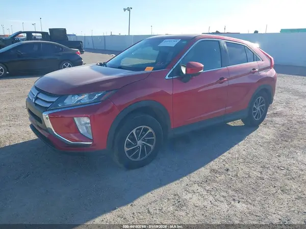 JA4AS3AA1LZ018590 2020 MITSUBISHI ECLIPSE CROSS - Image 2