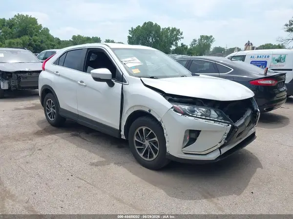 JA4AS3AA1LZ032795 2020 MITSUBISHI ECLIPSE CROSS - Image 1