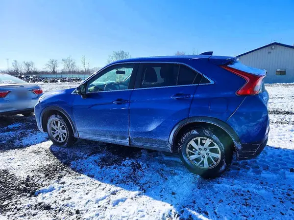 JA4AS3AA3JZ046243 2018 MITSUBISHI ECLIPSE CROSS - Image 2