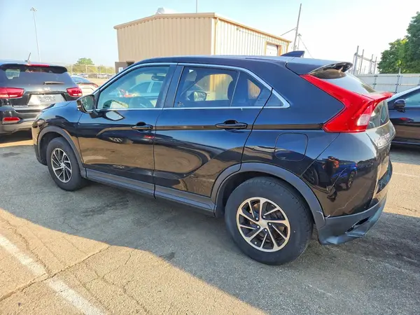 JA4AS3AA3LZ022575 2020 MITSUBISHI ECLIPSE CROSS - Image 2