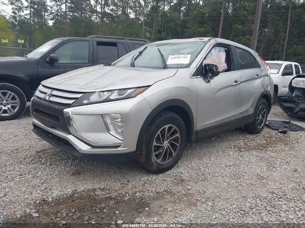 JA4AS3AA3LZ023256 2020 MITSUBISHI ECLIPSE CROSS - Image 2