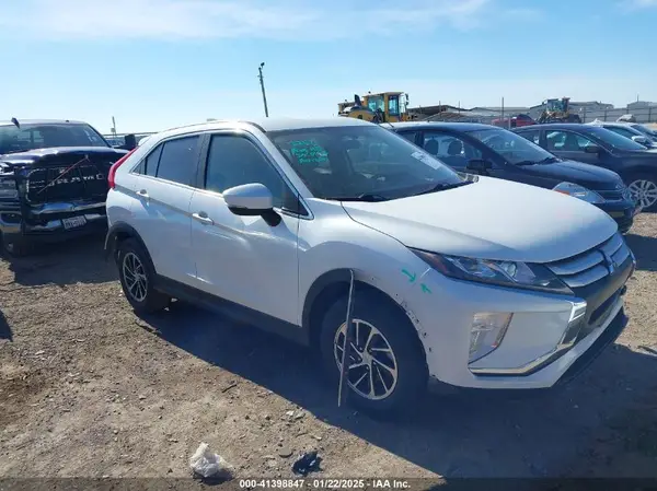 JA4AS3AA3LZ023452 2020 MITSUBISHI ECLIPSE CROSS - Image 1