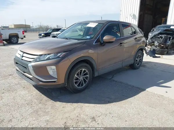 JA4AS3AA3LZ037495 2020 MITSUBISHI ECLIPSE CROSS - Image 2