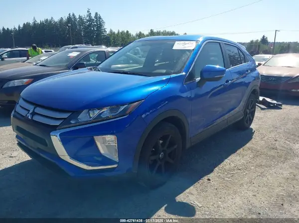 JA4AS3AA4JZ047305 2018 MITSUBISHI ECLIPSE CROSS - Image 2