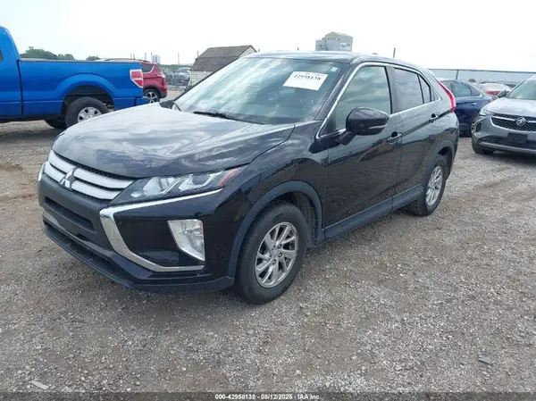 JA4AS3AA4JZ047708 2018 MITSUBISHI ECLIPSE CROSS - Image 2