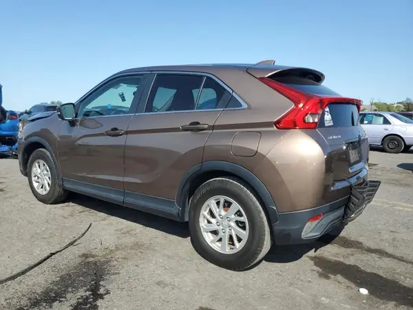 JA4AS3AA4KZ017416 2019 MITSUBISHI ECLIPSE CROSS - Image 2