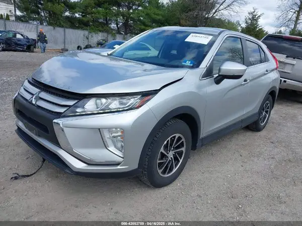 JA4AS3AA4LZ014128 2020 MITSUBISHI ECLIPSE CROSS - Image 2