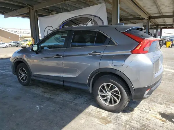 JA4AS3AA4LZ023055 2020 MITSUBISHI ECLIPSE CROSS - Image 2