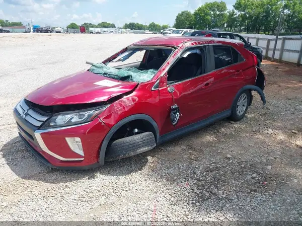 JA4AS3AA5JZ043828 2018 MITSUBISHI ECLIPSE CROSS - Image 2