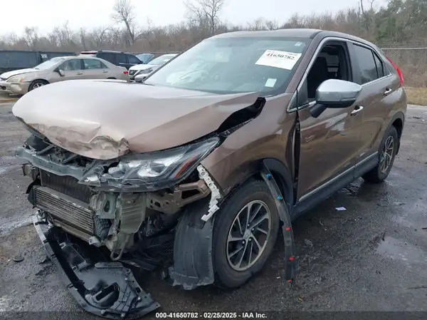JA4AS3AA5LZ016857 2020 MITSUBISHI ECLIPSE CROSS - Image 2