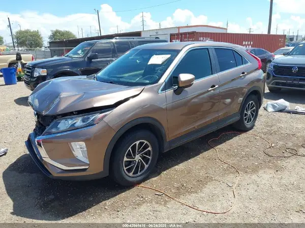 JA4AS3AA5LZ018320 2020 MITSUBISHI ECLIPSE CROSS - Image 2