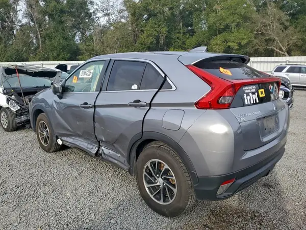 JA4AS3AA5LZ022917 2020 MITSUBISHI ECLIPSE CROSS - Image 2