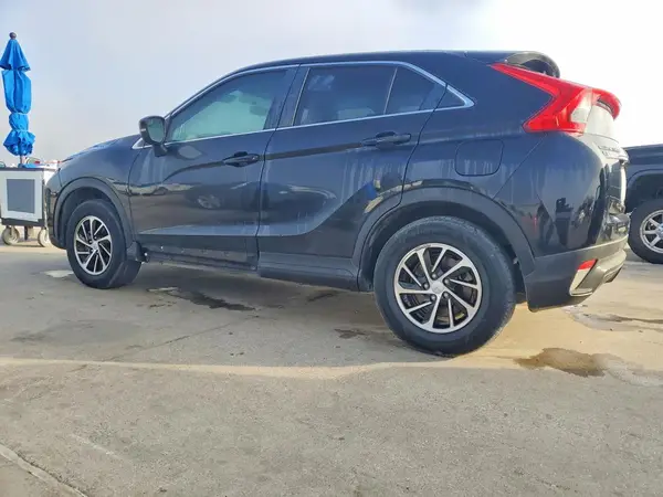 JA4AS3AA6LZ001610 2020 MITSUBISHI ECLIPSE CROSS - Image 2